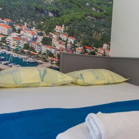Apartments Loncar Tucepi Exterior photo