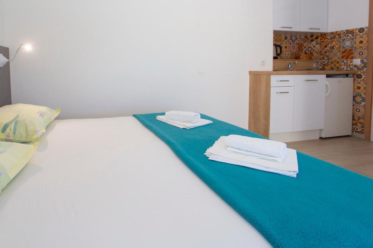 Apartments Loncar Tucepi Exterior photo