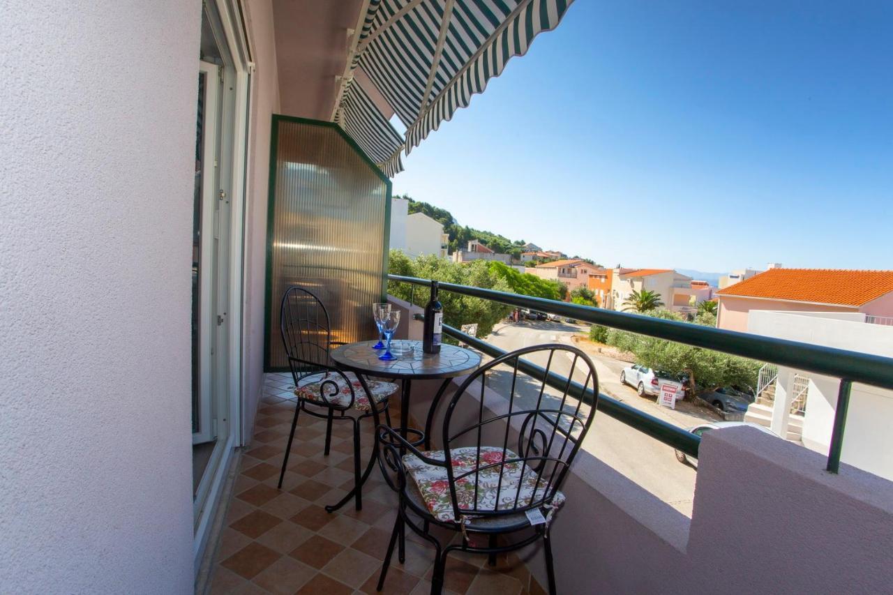 Apartments Loncar Tucepi Exterior photo