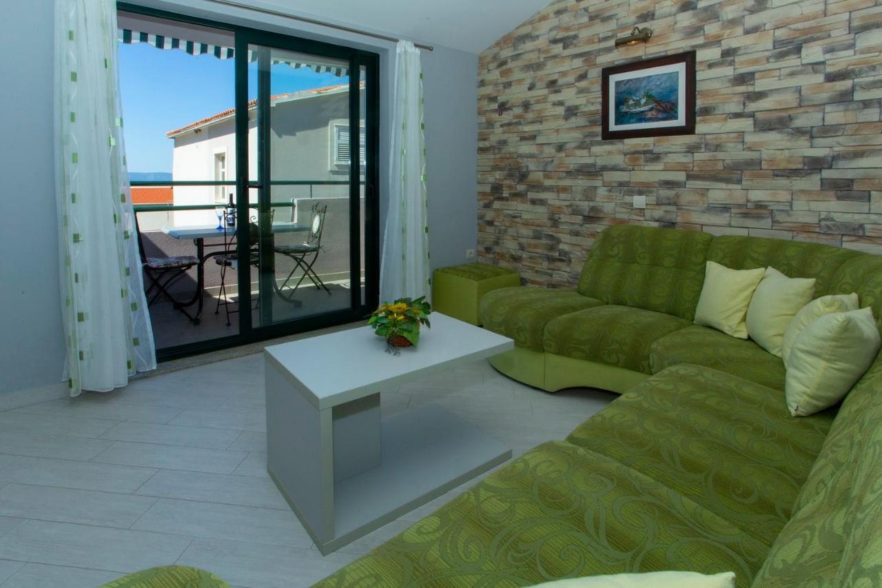 Apartments Loncar Tucepi Exterior photo
